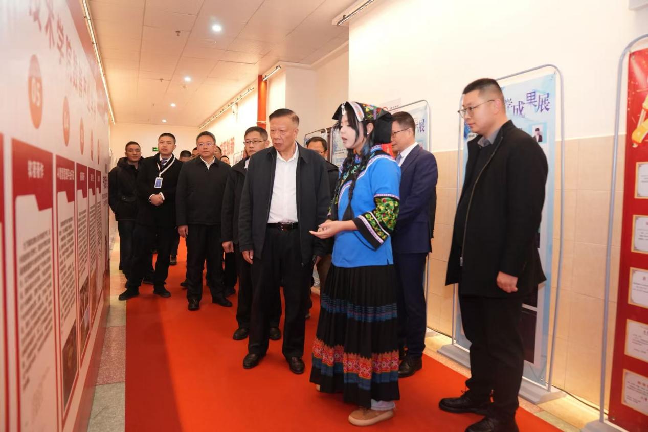 17026df5cc01cffbf9665bf2bffe5ed6