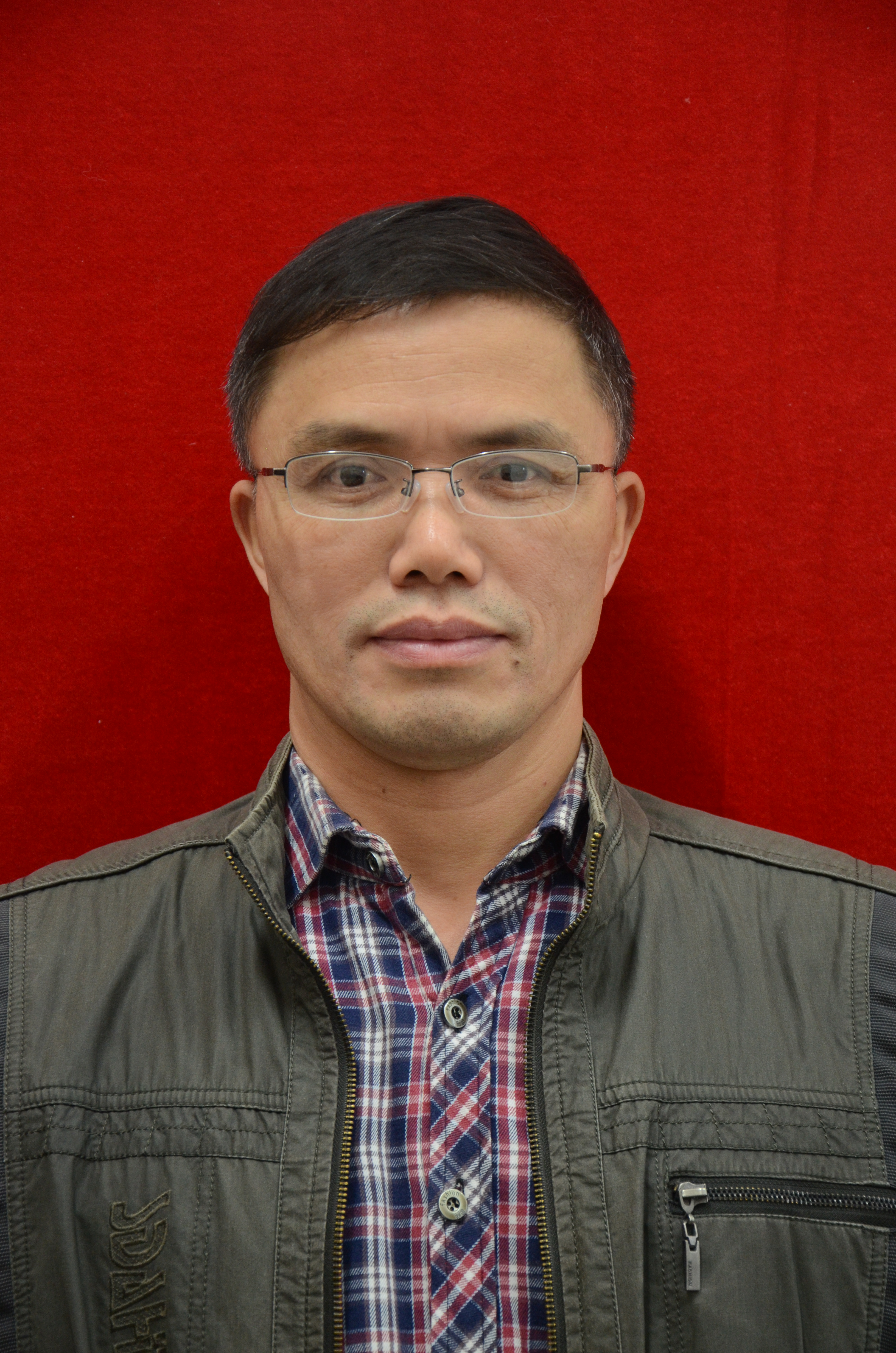 吴长恩照片.jpg