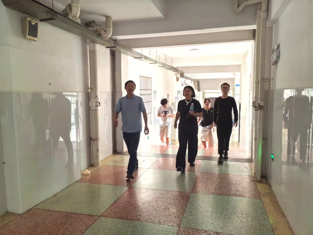 航空管理学院：节前宿舍安全卫生排查，筑牢学生假期安全防线