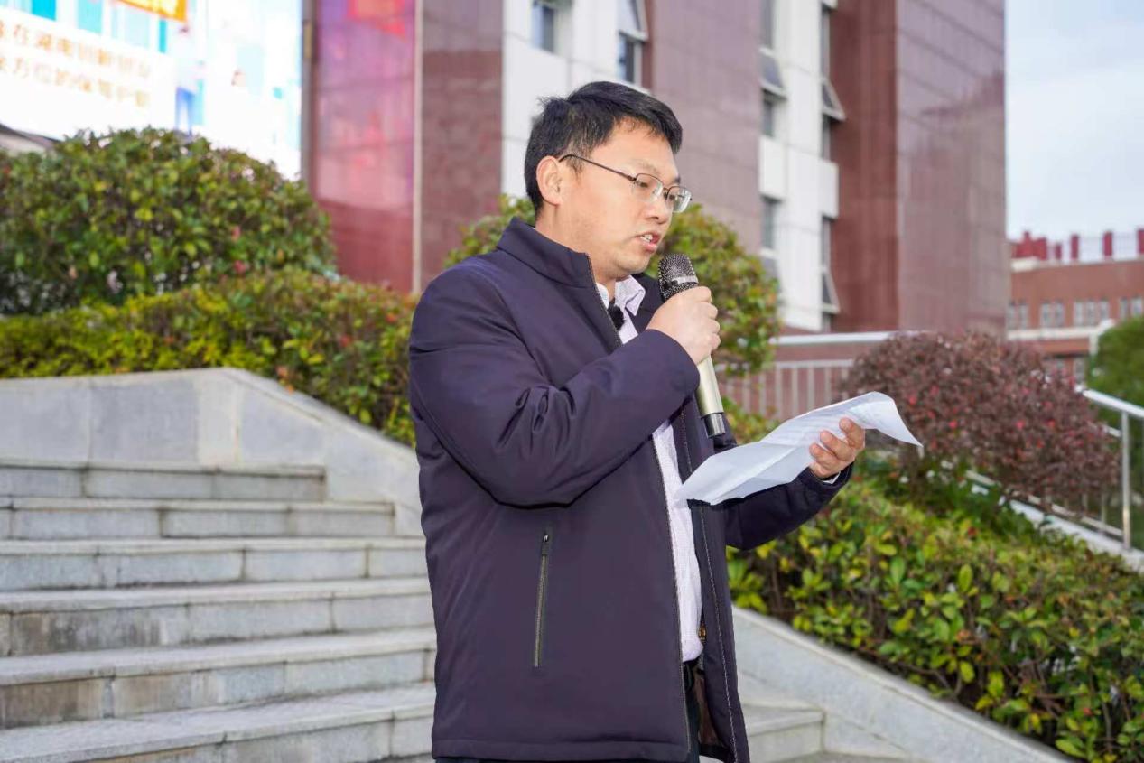 2f1612726e8e08ddbffb7a657a20d59e