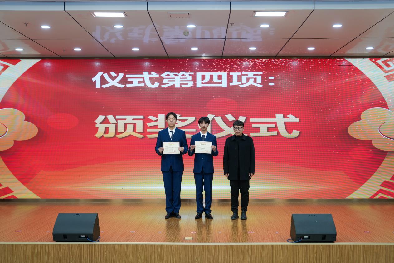 973777abed108db5464d9103f2806dc1