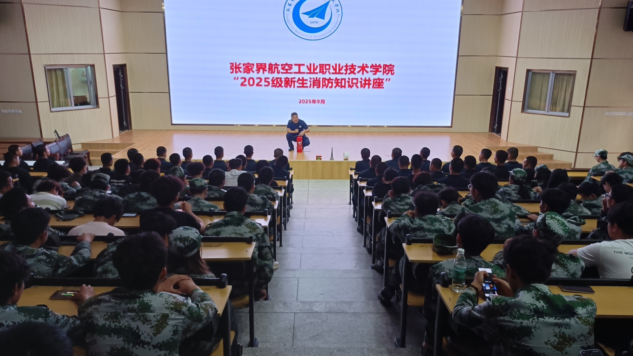 图片14.jpg