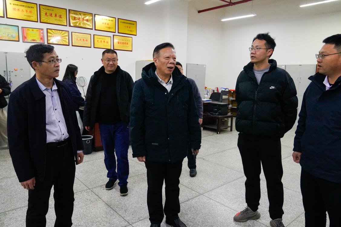 96defafe3da99178c740f4ed15ff59d4