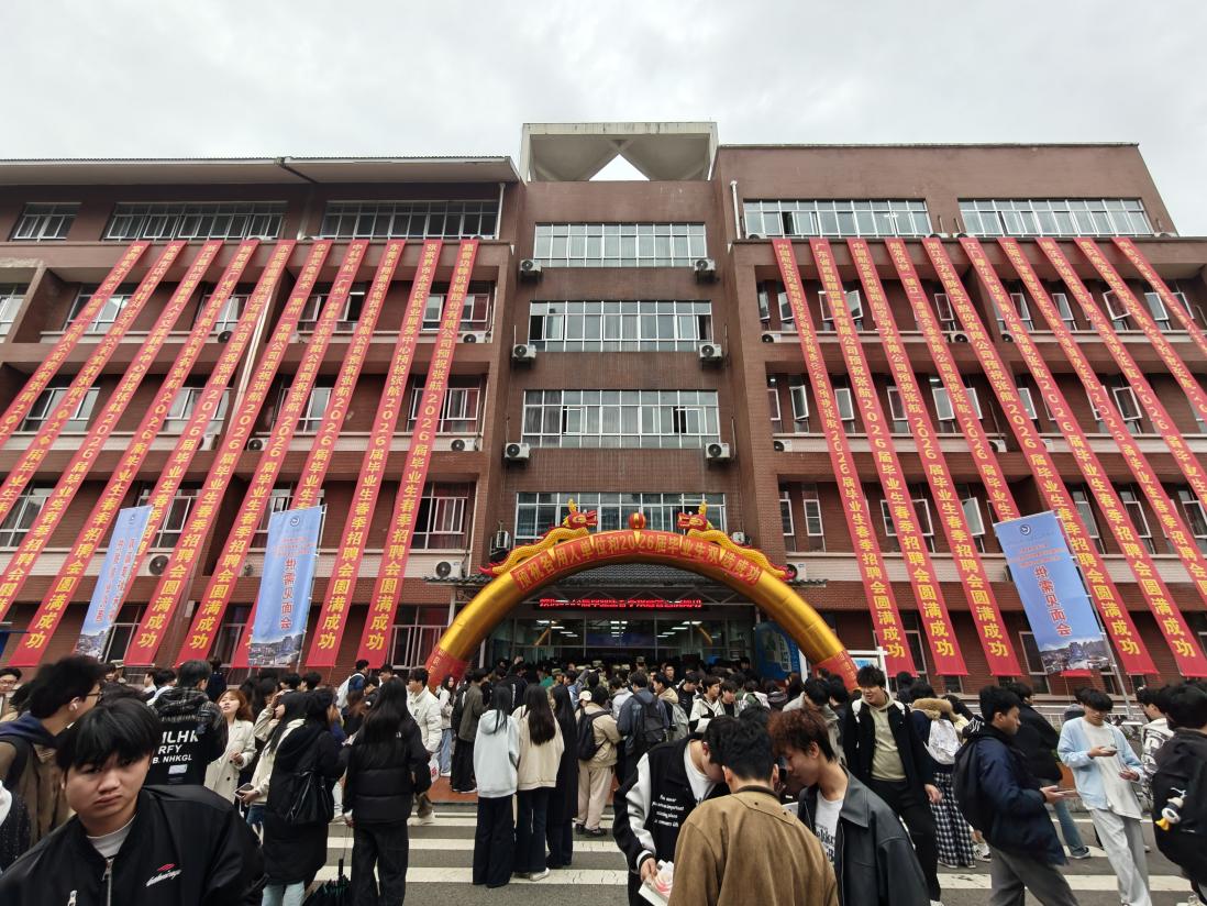 ced56b81e5634ea9446f8f04db322781