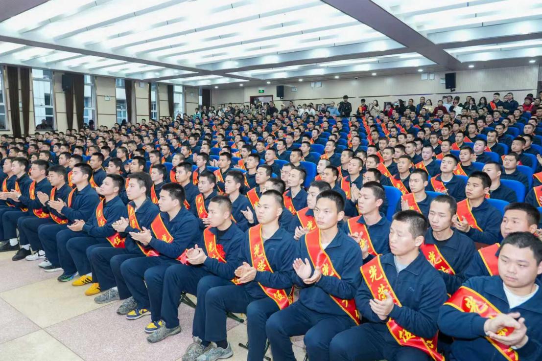 909945d72094e7358300a40d6efae64b