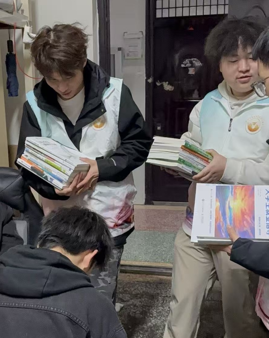 6f2c480ffc24b81c5d1dbdede3c06423