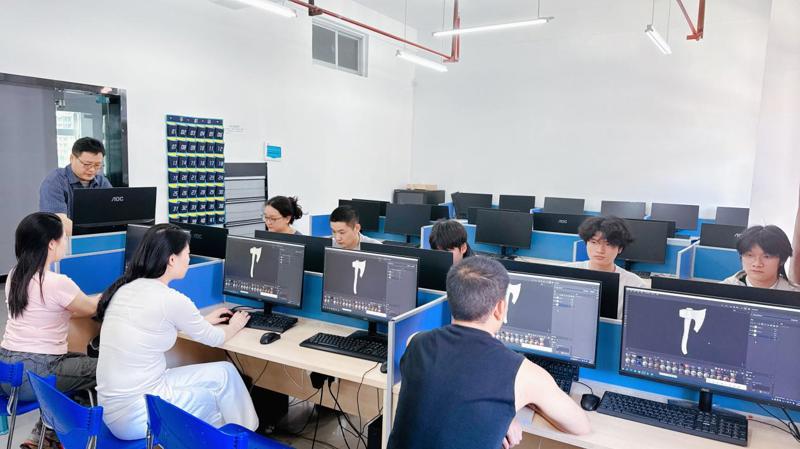 信息技术学院：启动教师实训项目培训 锤炼“双师型”队伍
