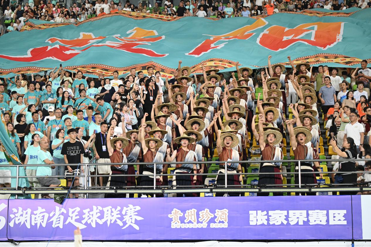 青春聚力！92名学子燃动湘超赛场