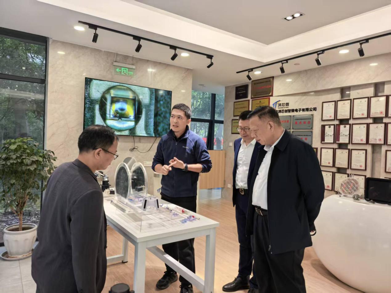 4303af65112ef96004b510e53403b8cf