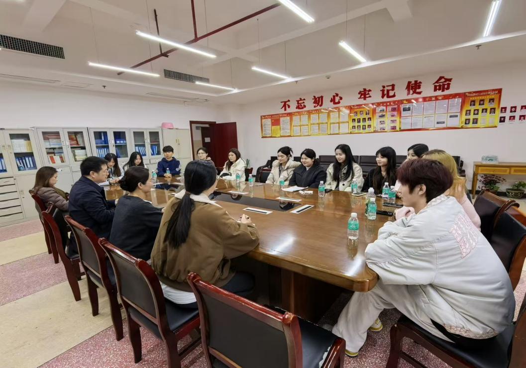 09871572e329755d6f729be62250d041