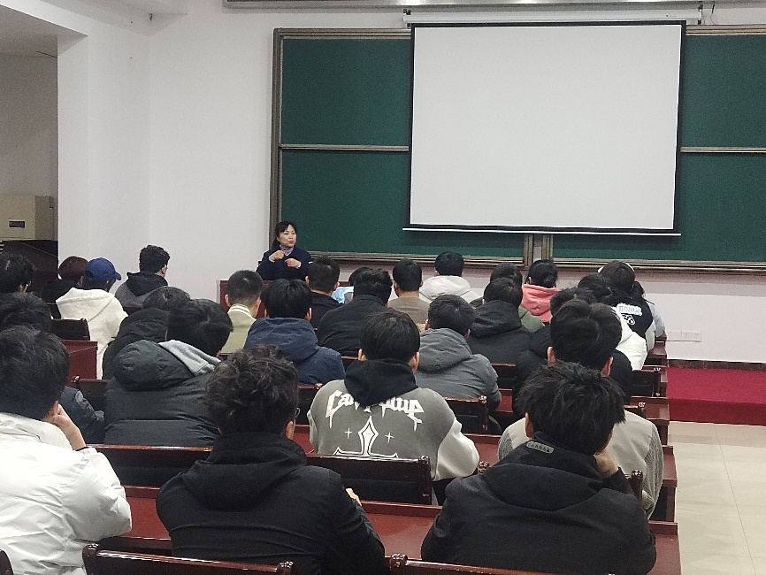 一群人在开会&#xA;&#xA;AI 生成的内容可能不正确。