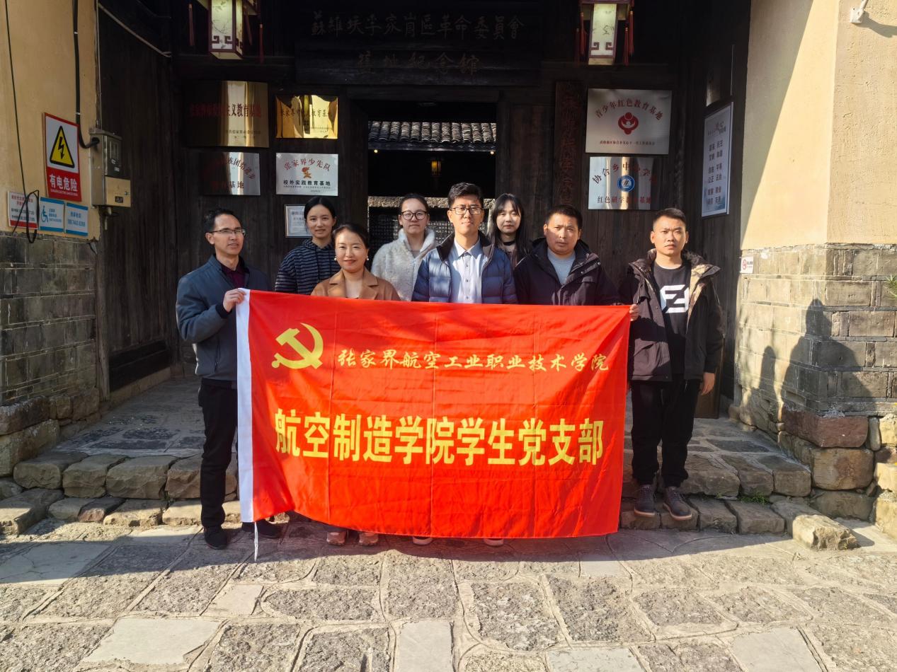 02e8d57f3fa09b205d0d446ddbda801f